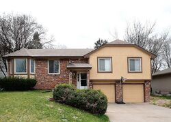 Pre-foreclosure in  RUGGLES CIR Omaha, NE 68164