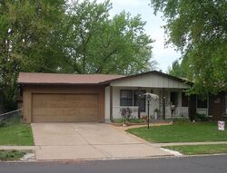 Pre-foreclosure in  N POINTE LN Florissant, MO 63031