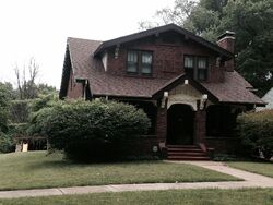 Pre-foreclosure in  RACQUET DR Saint Louis, MO 63121