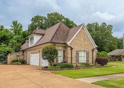 Pre-foreclosure in  CHAPEL RIDGE TRL Olive Branch, MS 38654