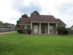  Glennoak Dr, Byram MS