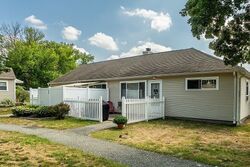 Pre-foreclosure in  ANDERSEN RD Chicopee, MA 01022