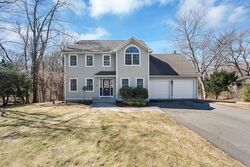  College View Hts, South Hadley MA