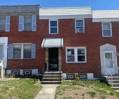 Pre-foreclosure in  CHESTERFIELD AVE Baltimore, MD 21213