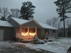 Pre-foreclosure in  PERRYS CORNER RD Grasonville, MD 21638