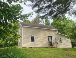 Willow Cir, Lewiston ME