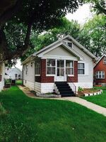 Pre-foreclosure in  BLUEGRASS AVE Louisville, KY 40215