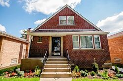 Pre-foreclosure in  S LOOMIS ST Riverdale, IL 60827