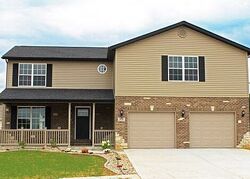 Pre-foreclosure in  ERIKA LEIGH CT Caseyville, IL 62232