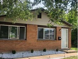 Pre-foreclosure in  NELSON AVE Robbins, IL 60472