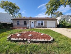 Pre-foreclosure in  EATON AVE Romeoville, IL 60446