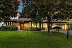 Pre-foreclosure in  HAWK LN Rolling Meadows, IL 60008
