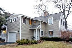 Pre-foreclosure in  BRIER ST Kenilworth, IL 60043