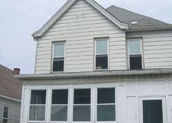Pre-foreclosure in  W HOWETT ST Peoria, IL 61605
