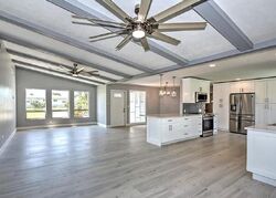 Pre-foreclosure in  SANTA MONICA CT Cape Coral, FL 33904