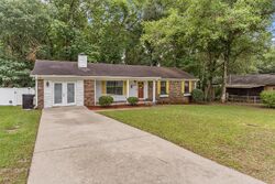 Pre-foreclosure in  BRENTSHIRE DR Tallahassee, FL 32303