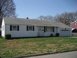 Pre-foreclosure in  MERRITT AVE Milford, CT 06460