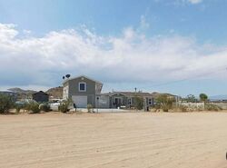 Pre-foreclosure in  VIA VISTA RD Apple Valley, CA 92307