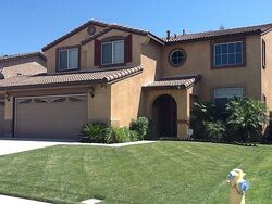 Pre-foreclosure in  HOLLYWOOD AVE Corona, CA 92880