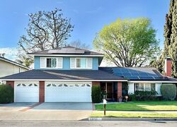  Farmington Rd, Tustin CA