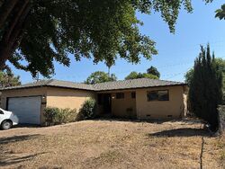 Pre-foreclosure in  LONGFELLOW AVE Modesto, CA 95351