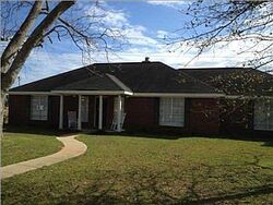 Pre-foreclosure in  GRAND BAY FARMS DR N Grand Bay, AL 36541