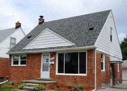  Grant St, Saint Clair Shores MI