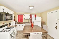 Pre-foreclosure in  SOMERSET AVE Taunton, MA 02780