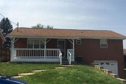 Pre-foreclosure in  20TH ST Vienna, WV 26105