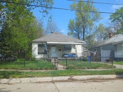 Pre-foreclosure in  FRISBEE ST Detroit, MI 48219