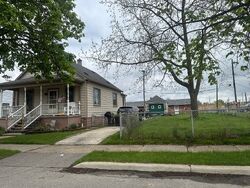 Pre-foreclosure in  LINCOLN ST Wyandotte, MI 48192