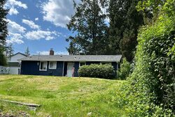 Pre-foreclosure in  MARLIN DR SE Port Orchard, WA 98366