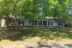 Pre-foreclosure in  RAVENWOOD DR Lynchburg, VA 24503