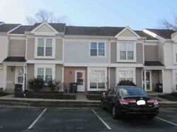 Pre-foreclosure in  SAINT CHARLES SQ Sterling, VA 20164