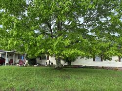 Pre-foreclosure in  RUSTIC HILLS DR Kingsport, TN 37660