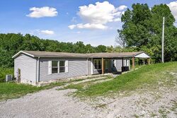 Pre-foreclosure Listing in INDUSTRIAL DR MONTEREY, TN 38574