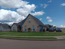 Pre-foreclosure in  JONSEY LN Memphis, TN 38125