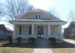 Pre-foreclosure in  FOREST AVE Memphis, TN 38105