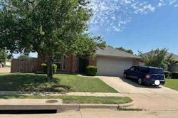 Pre-foreclosure in  VALLEY VILLAGE DR Fort Worth, TX 76123