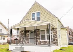 Pre-foreclosure in  HAMMOND AVE SW Canton, OH 44706
