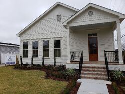 Pre-foreclosure in  PAINTERS ST New Orleans, LA 70122