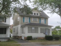 Pre-foreclosure in  DRIVING PARK AVE Rochester, NY 14613