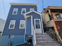 Pre-foreclosure in  COTTAGE LN Cliffside Park, NJ 07010