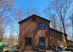 Pre-foreclosure in  DOWNS RD Hamden, CT 06518