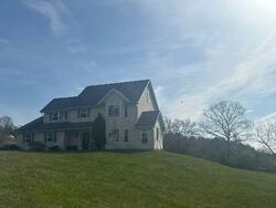 Pre-foreclosure in  REO DR Effort, PA 18330