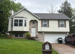 Pre-foreclosure in  DOE RUN ESTATES DR Imperial, MO 63052
