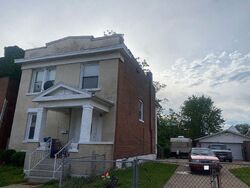 Pre-foreclosure in  TEMPLE PL Saint Louis, MO 63112
