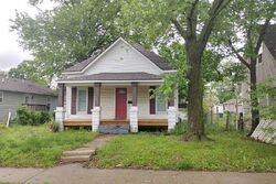 Pre-foreclosure in  S SERGEANT AVE Joplin, MO 64804