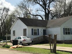 Pre-foreclosure in  NEGUS ST Greenville, MS 38701