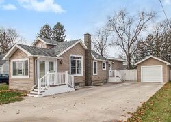 Pre-foreclosure in  N NOTTAWA ST Sturgis, MI 49091
